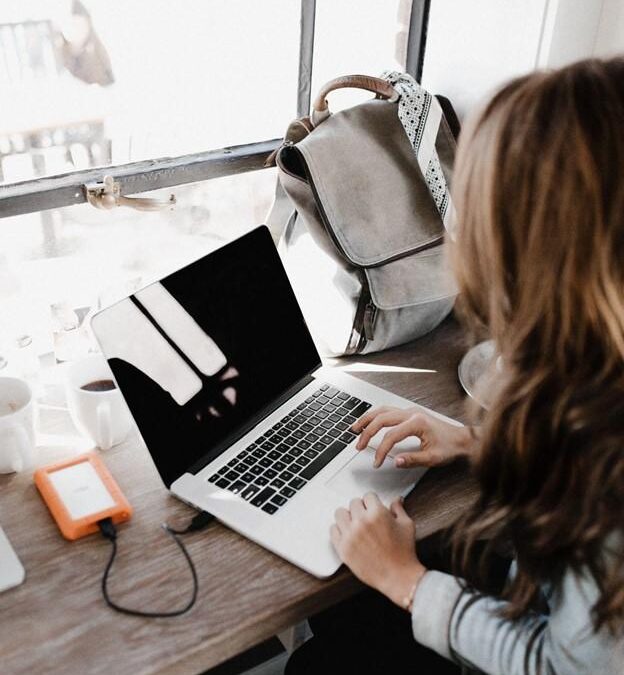 Five Online Side Hustles You Need to Try